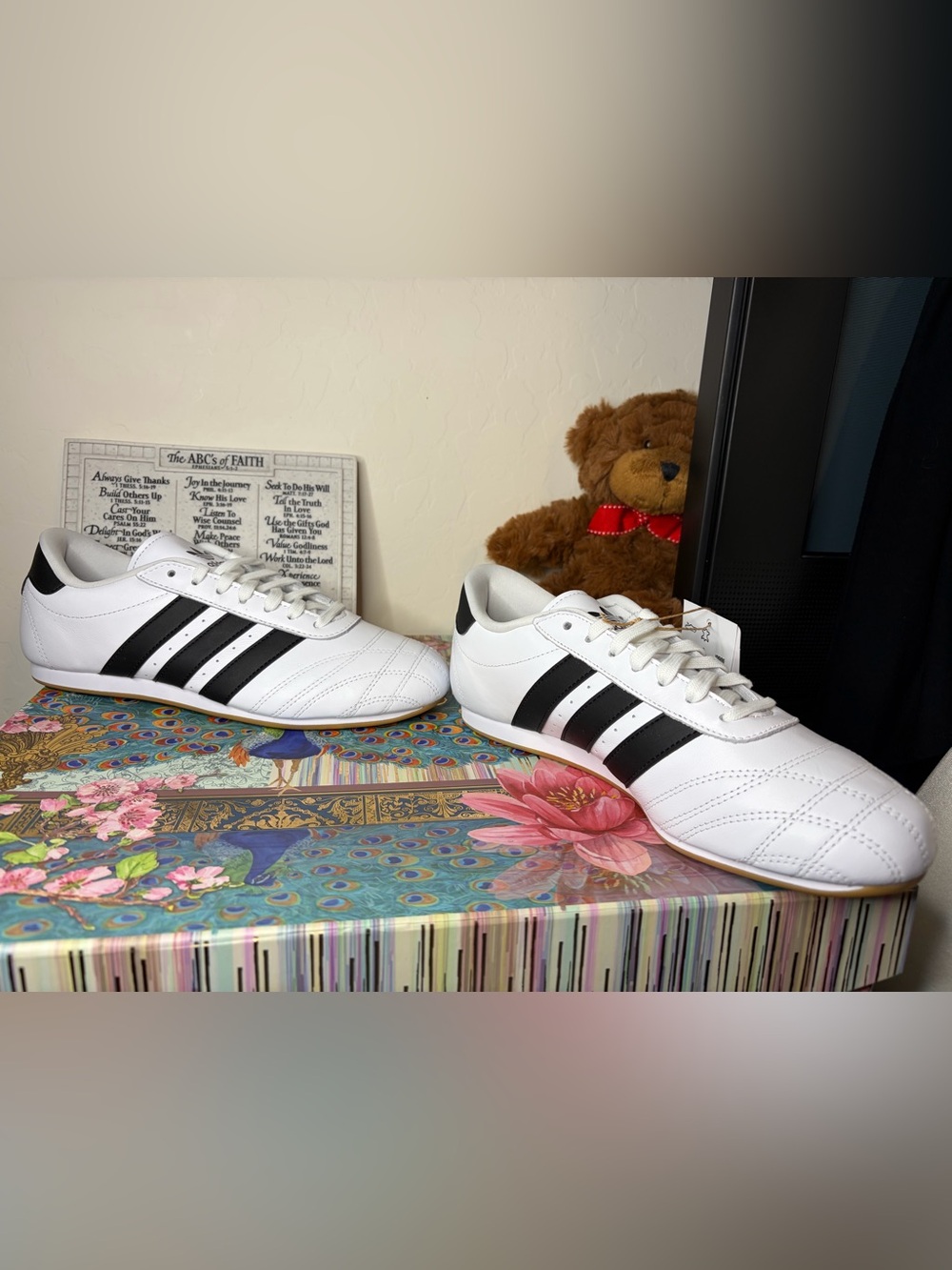Y2K-inspired”adidas Taekwondo Lace JS1194 White Black Gum Women’s 8 NWT